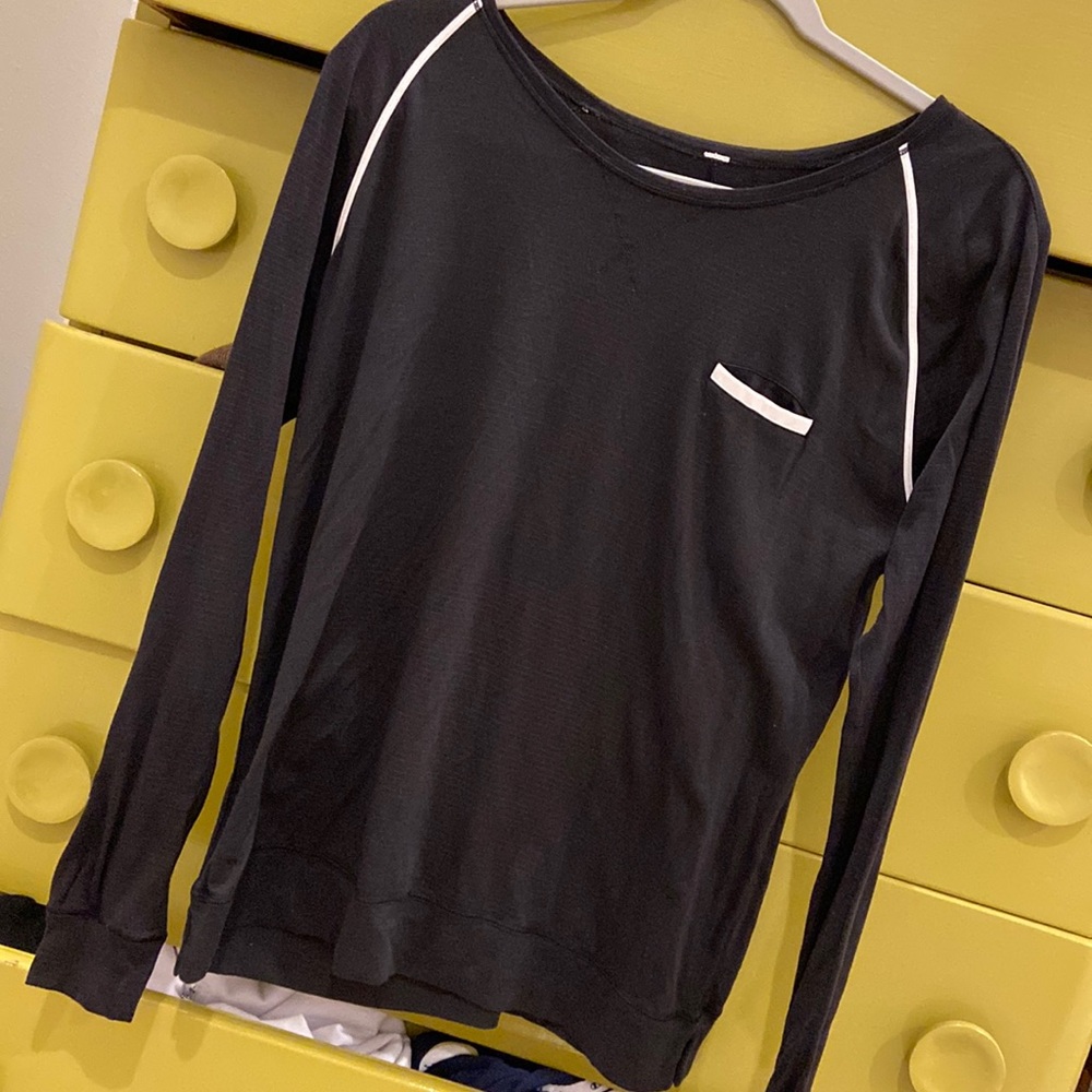 Lululemon long sleeve top